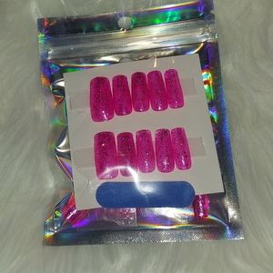 22 piece press on nails Square sparkly pink